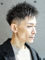 カットもパーマもイケメンパラダイス Men's天王寺 シャープ束感ショート × フェード