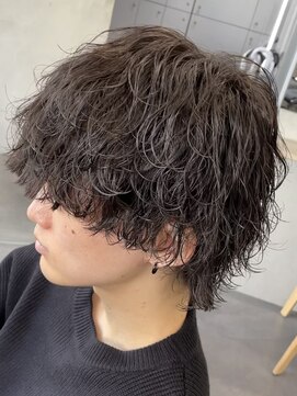 フィフス トウキョウ (fifth TOKYO) 渋谷波巻きスパイラルパーマメンズカットシャドウマッシュウルフ