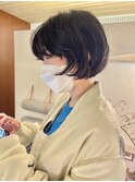ミニボブ｜耳かけ｜前髪あり｜黒髪