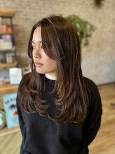 ウェリラバイハク(WeLila by haku)&nbsp;レイヤーカット×髪質改善カラー