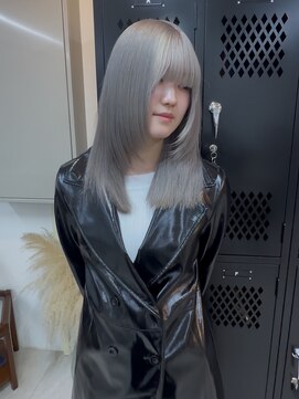 イエナ 渋谷(IENA) ミルクティーブロンドハッシュカット寒色デザインケアブリーチ