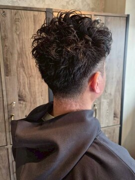 ナフィ バイ エイム 町田店(Nafie by eim) フェードマッシュ/メンズカット/メンズ刈り上げカット/こなれ感