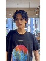 キャンバス バイ ネオリーブ 横浜西口(Canvas by neo.)&nbsp;横浜★センターパートのツイストスパイラルパーマ