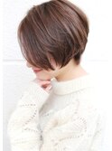 ショートボブ　頭の形を綺麗に見せる