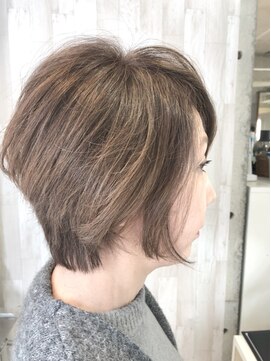 マニス(manis) 大人可愛い30代40代50代◎ショートボブ顔周りカットベージュ系