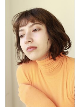 エクリ(equri×SHISEIDO) 癖毛風ボブ×アルティストカラー