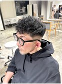 メンズクロップパーマミドルスキンフェード