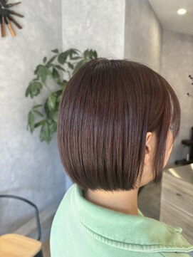 エレノア 越谷(Eleanor) まるみボブ/ピンクベージュ/白髪ぼかし【RIE】