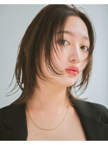 顔まわりレイヤーぱつっとストレートボブ