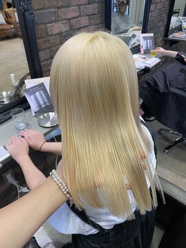 セプト 天神大名(SEPT.) 抜きっぱなしブロンド ブリーチ 髪質改善 ケアブリーチ ブロンド