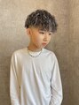 ヘアーガーデンルート(HairgardenROOT) ツイストスパイラルパーマで動くショートスタイル(メンズパーマ)