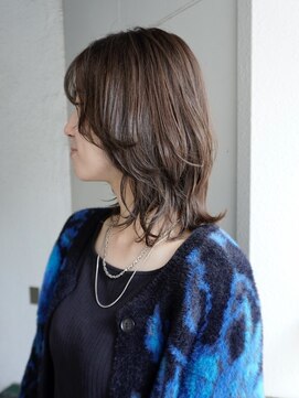 ヤイエ 青山店(yiye) 美髪ブランジュヘルシーレイヤーミディアムウルフカット顔周り