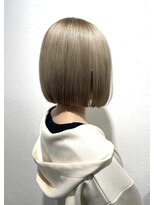 イワッシュ 大和駅店(IwAsh) White beige