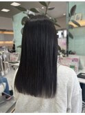 ぱっつんロング／切りっぱなしロング／ストレートヘア