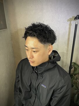 デン 仙台店(DEN) フェザーパーマ/スパイキーショート[榴岡/メンズ/理容室]