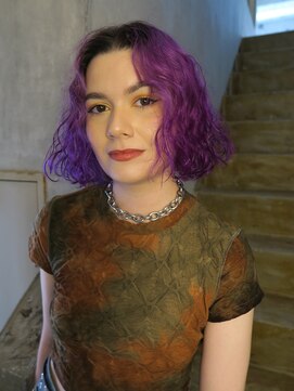 オルター(Alter) 癖毛を活かしたボブスタイル