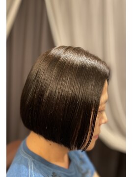 ヘアーアンドエステ ブレ 50代おススメ艶ボブ