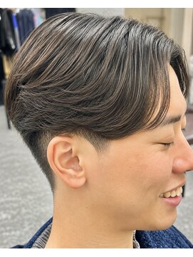 グロップ 町田(GLOP) 町田癖毛でも毛流れを作る曲がる縮毛矯正