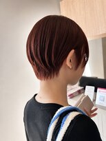 アインズ(I'ns) ショートヘア/ボルドーカラー