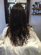 濡れている状態ではあまりパーマは出ません！