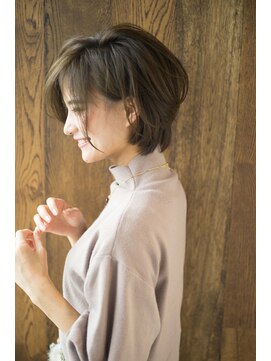 エル(LE) ひし形シルエットグレージュエアリーショート