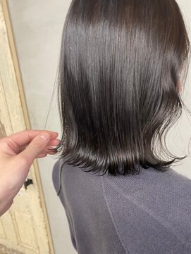 メーヴェ(Mowen) mowen南堀江グレージュxアディクシーx春夏トレンド