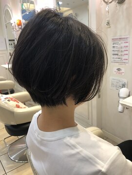 アッシュ 上尾春日店(Ash) 大人ショートボブ