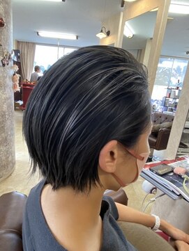 スーペリオル(Superior) 大人ショートボブ