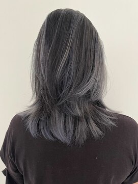 ハイブ 金沢(Hive) ブリーチハイトーンカラーショートボブツヤ髪スタイル髪質改善