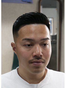 ニューオールド 三軒茶屋(NEW OLD) ジェントルマンフェードスタイル