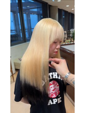 アウラ(AURA) ブロンド エンドカラー