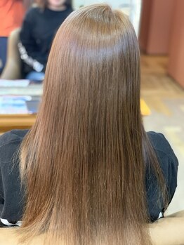 サロンズ エクル(salon’’s ECRU...)の写真/《髪質に合わせてぴったりなトリートメントをご提案◎》本格ヘアケアで手触りなめらかなツヤ髪へ導きます！