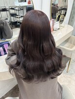 ラビス(Lovis) 黒髪カタログ/ボブルフ/ネビージュ/小顔に見せるヘア/ワンレン