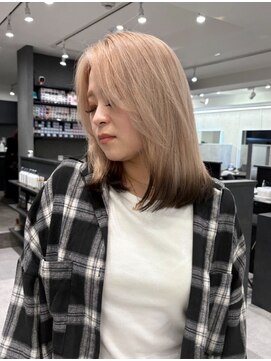 いろあそび 町田 ホワイトベージュ×ブラウン