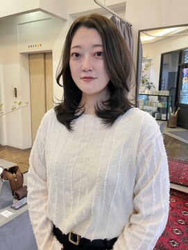ヘアーアイスカルテット(HAIR ICI QUARTET) 20代30代◎小顔レイヤーオリーブグレージュ透明感カラー