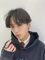 ネオリーブウリ 二子玉川店(Neolive uri)&nbsp;ブルーブラックフェザーパーマサーフカールセンターパート