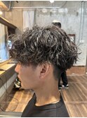 センターパート ツイストスパイラルパーマ