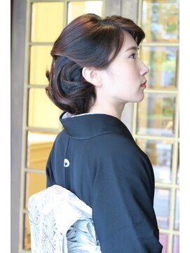 桜ギンザ (Ginza) ジャパニーズ・ビューティー留袖