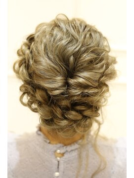 レーヴ リゾート 池袋(Reve resort) 大人かわいい ことりベージュ [池袋][池袋東口]【Reve池袋】