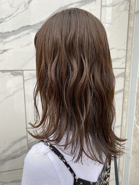 ブリス(VLISS) 外ハネ_ベージュカラー