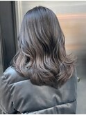 グレージュミディ_アースカラーくびれヘアツートン_ba375271