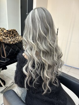 ラピス 大宮(Lapis) シルバー×ホワイトメッシュ♪