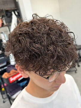 フゥ 宇都宮(FeU) 波巻きスパイラルパーマツイストパーマメンズマッシュパーマ