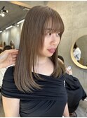 グレージュカラー　レイヤースタイル　ワンブリーチ