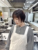 テテ(TETE)&nbsp;ショートボブ/インナーカラー/フェイスフレーミング