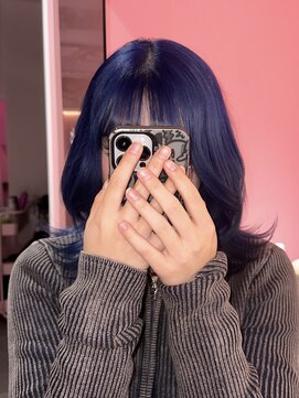 ダズリングディア(Dazzling Deer) ブルー／ミディアム／大人ボブ