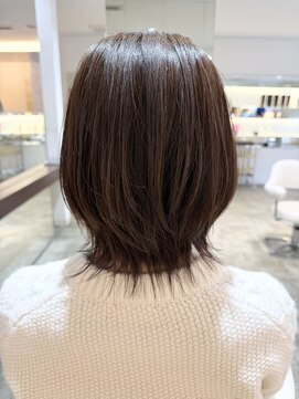 軽さ重視レイヤーくびれヘア