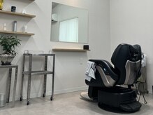 オクダズバーバーショップ(OKUDA'S BARBER SHOP)の雰囲気（1席のみのプライベート空間☆周りを気にせずうたた寝もzzz）