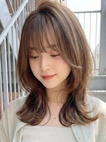 ローウェル(Rowel)&nbsp;レイヤーカット/フェイスレイヤー/前髪あり