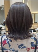 表参道白髪ぼかしハイライトミディアムボブアッシュグレー50代